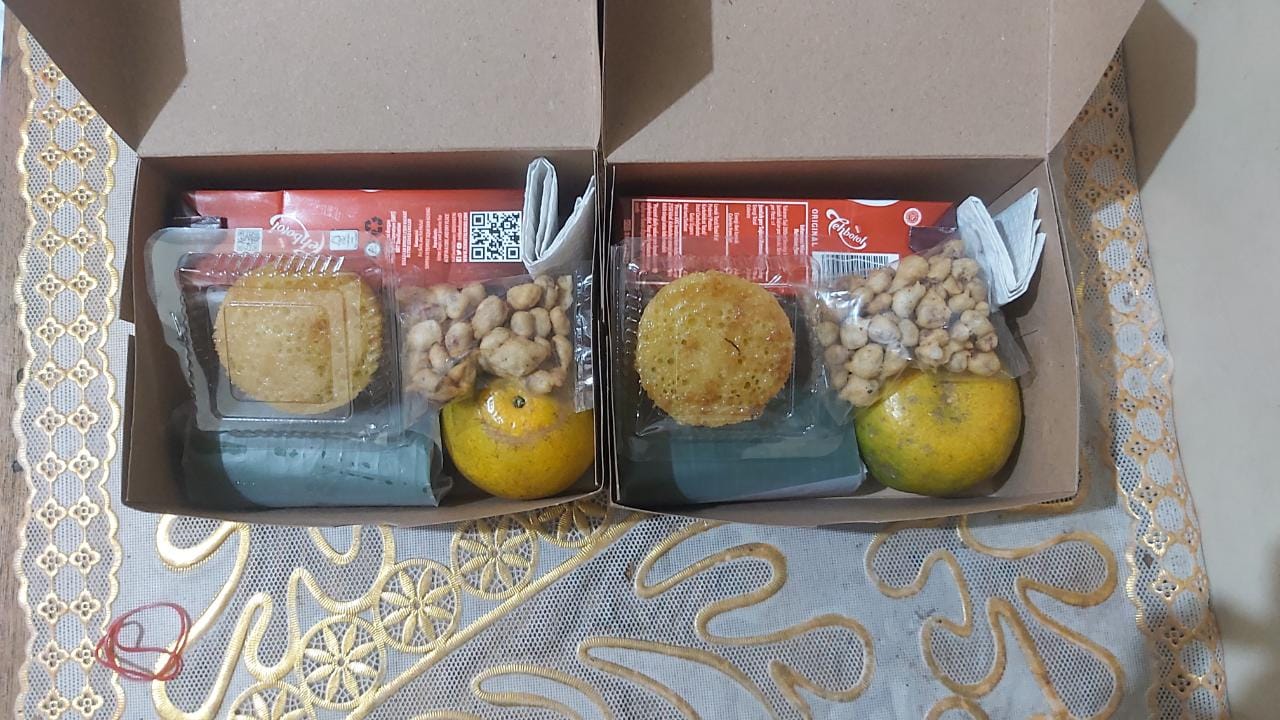 ANEKA SNACK BOX
