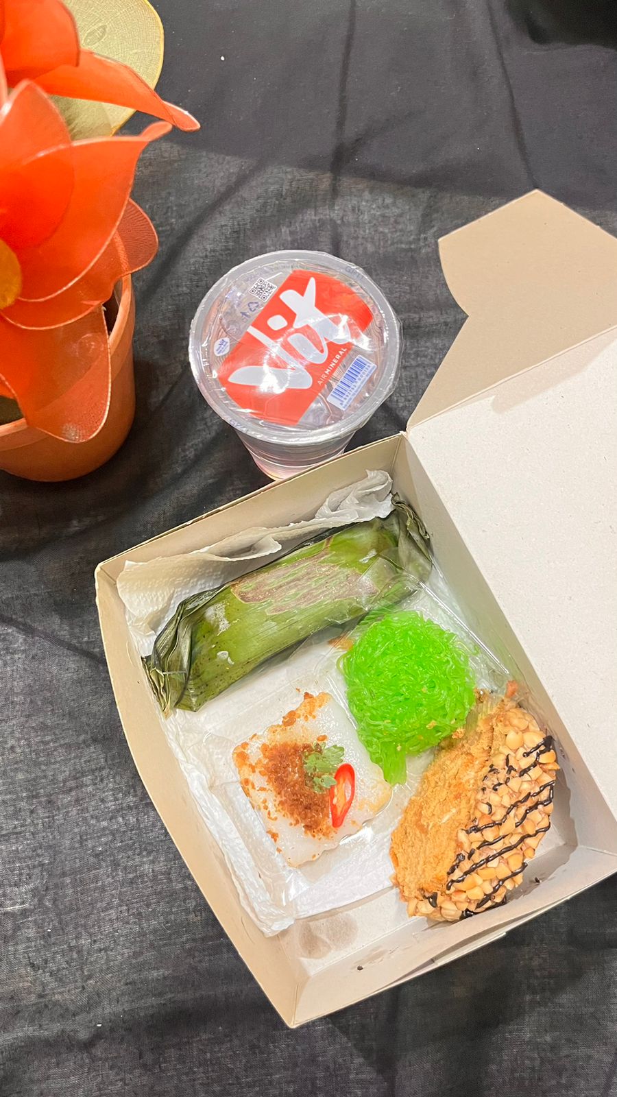 Snack Box Coconut Cathering