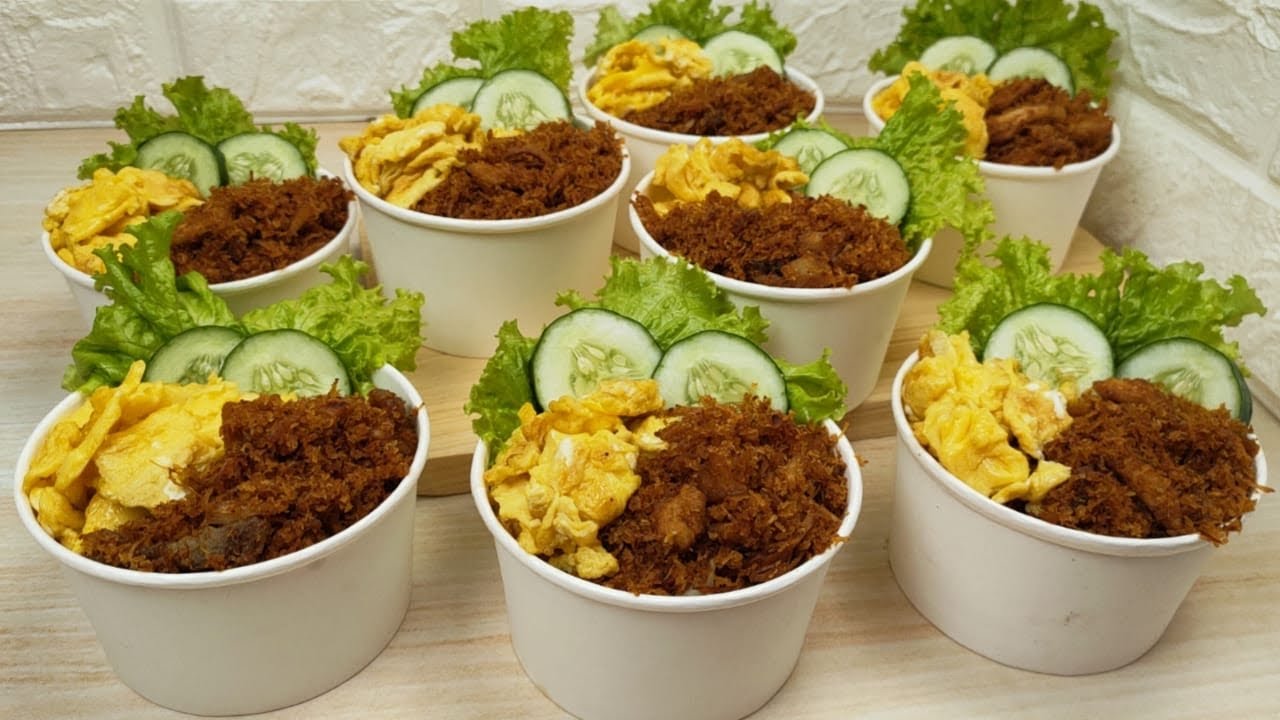 NASI KUNING TELUR AYAM SUIR