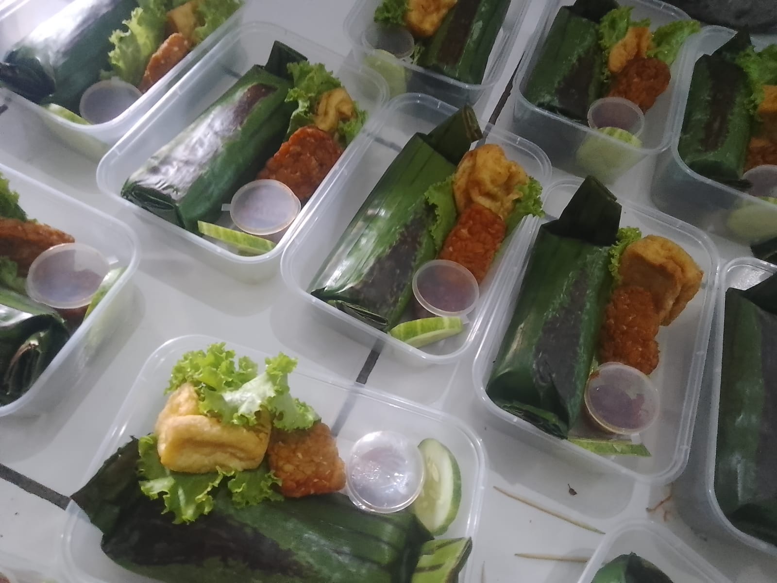 Nasi Bakar Ayam Suwir kemangi  Afza Dish