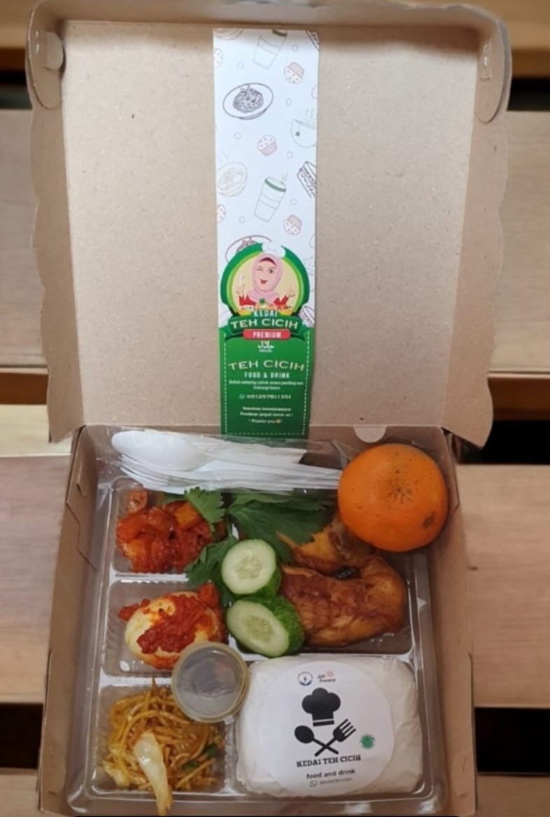 Ayam Goreng Lengkoas