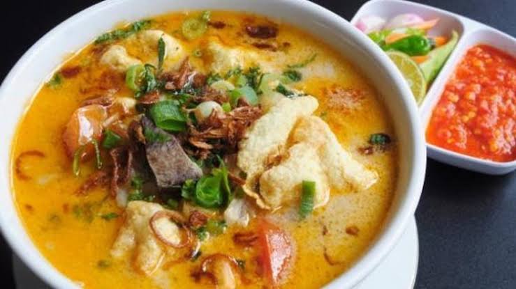 SOTO DAGING KUAH SANTAN