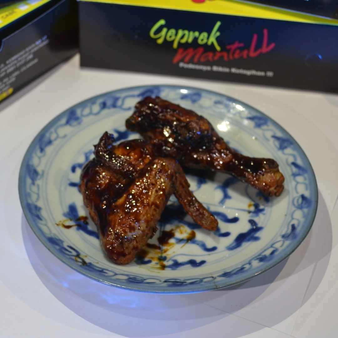 2 potong ayam bakar