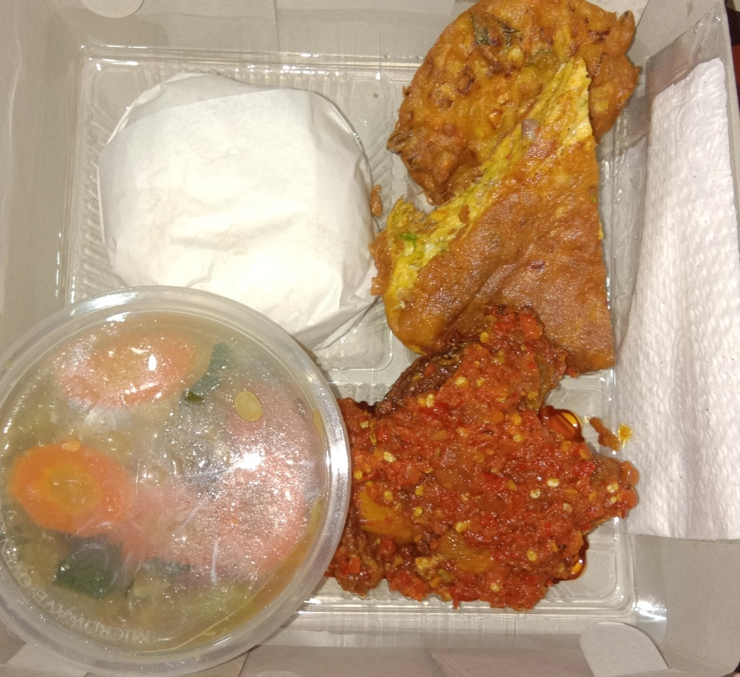 Paket Nasi Ayam Balado