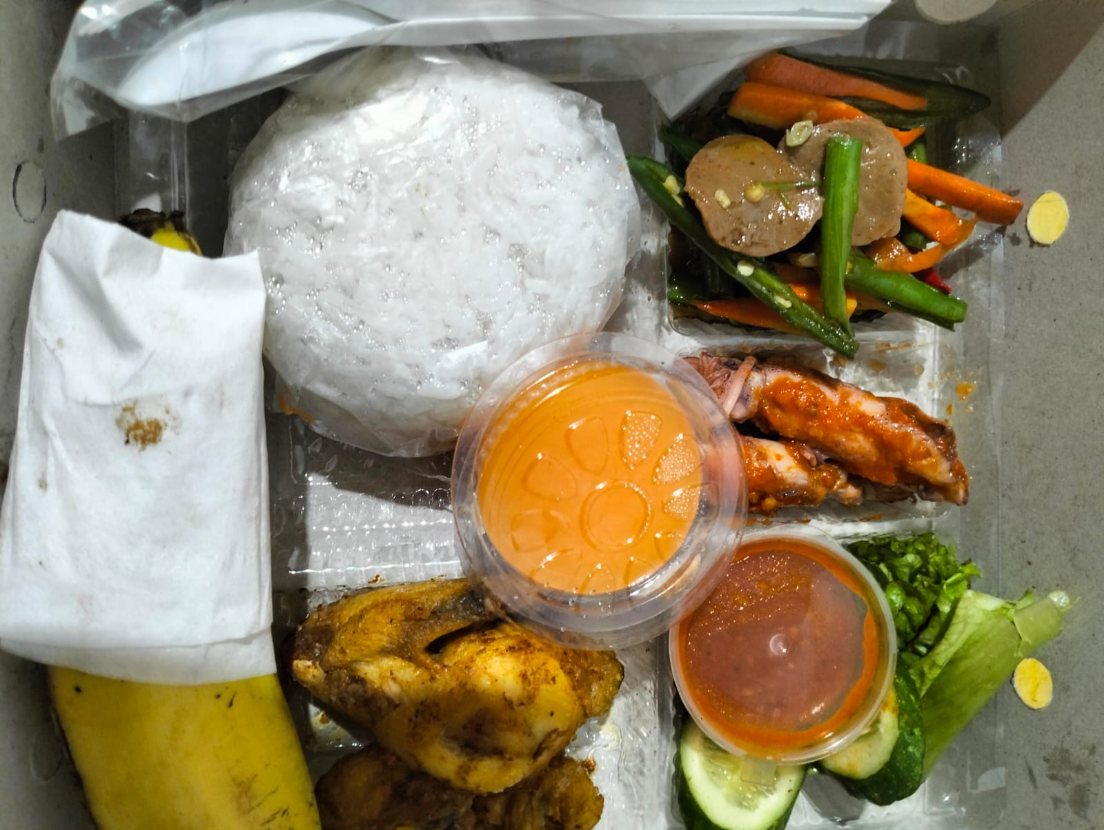 NASI BOX WARUNG MAMAKE HJ KAMSIYAH