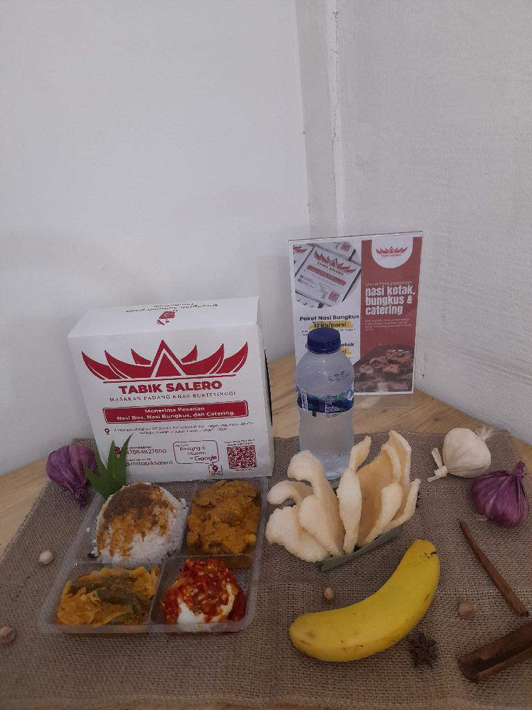 Paket Nasi Padang - Gulai Kikil dan Telur Balado1