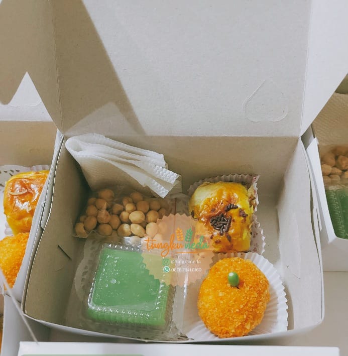 Snack Box Tungku Neda - Paket 8 (klitikan)