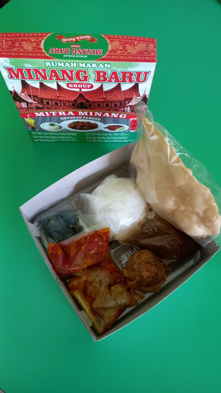 Paket Nasi Box Rendang+Telor Dadar