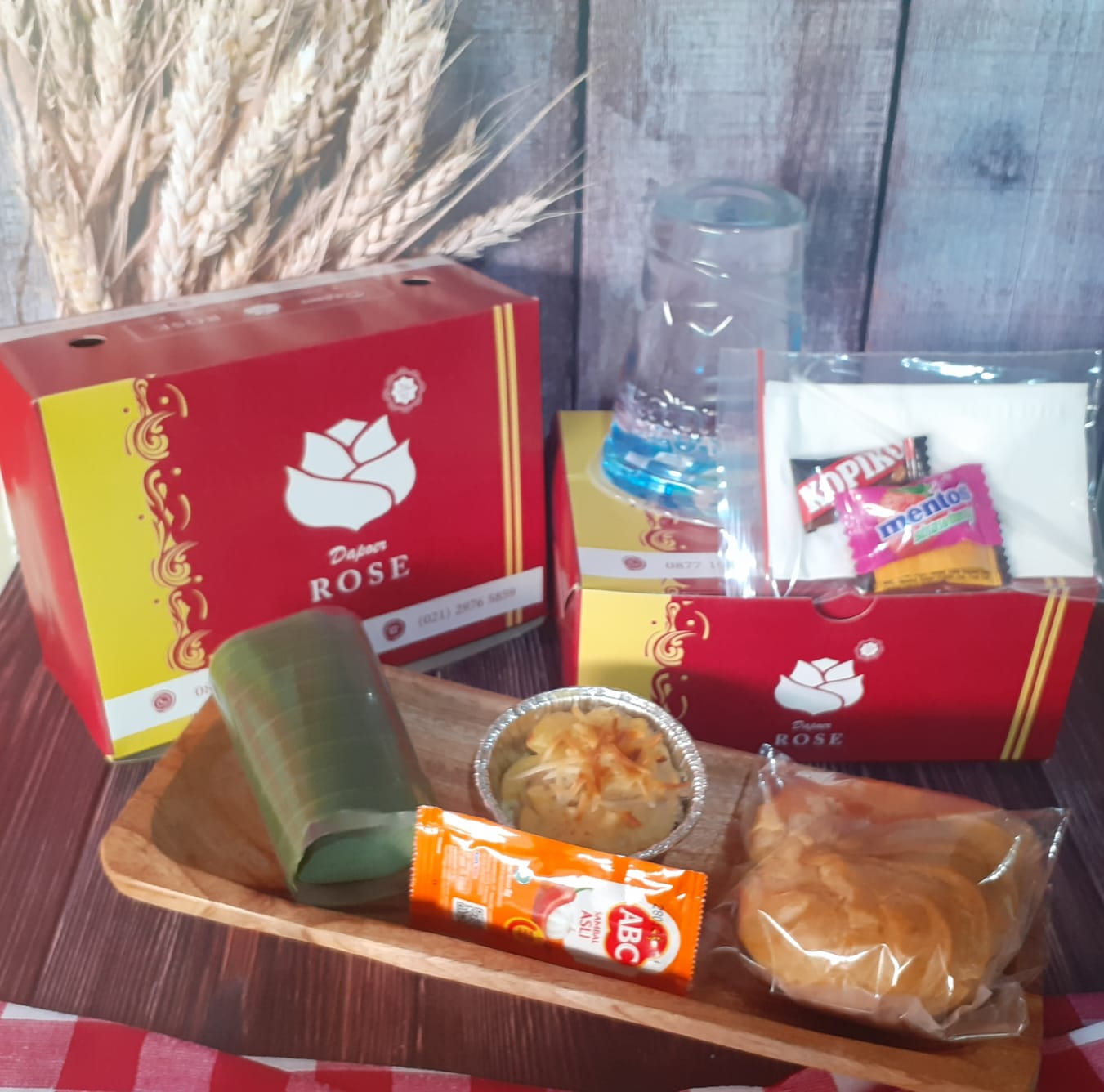 Paket Snack Box Dapoer Rose 2