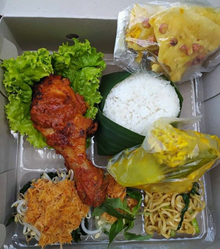 LUNCH BOX