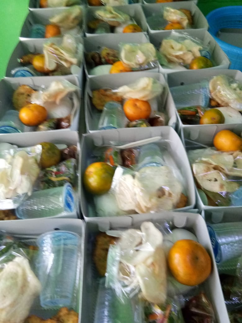 Paket 30 Snack Box &amp; 30 Nasi Box