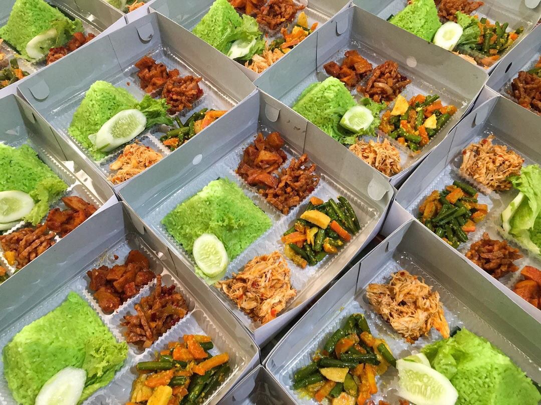 NASI BOX DAUN SUJI