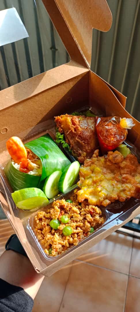 Nasi Liwet Box - Ayam Goreng