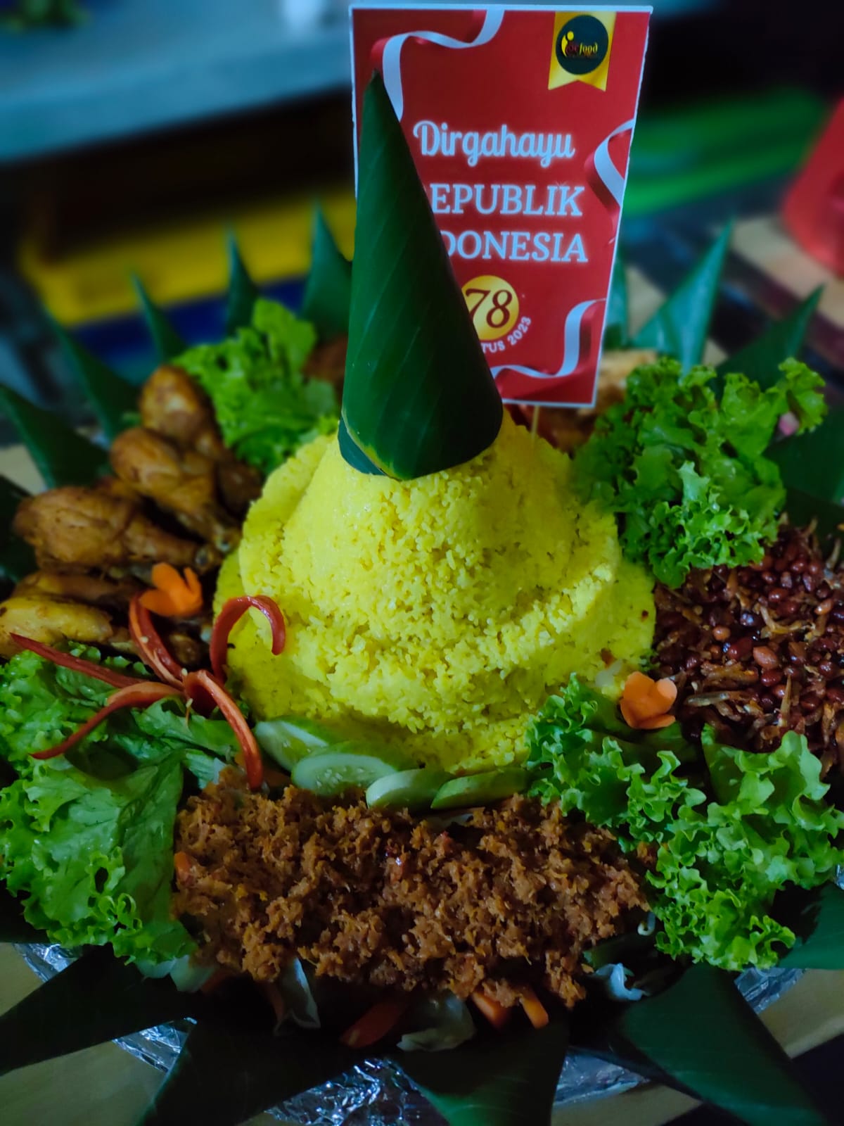 Tumpeng Nasi Kuning/Putih