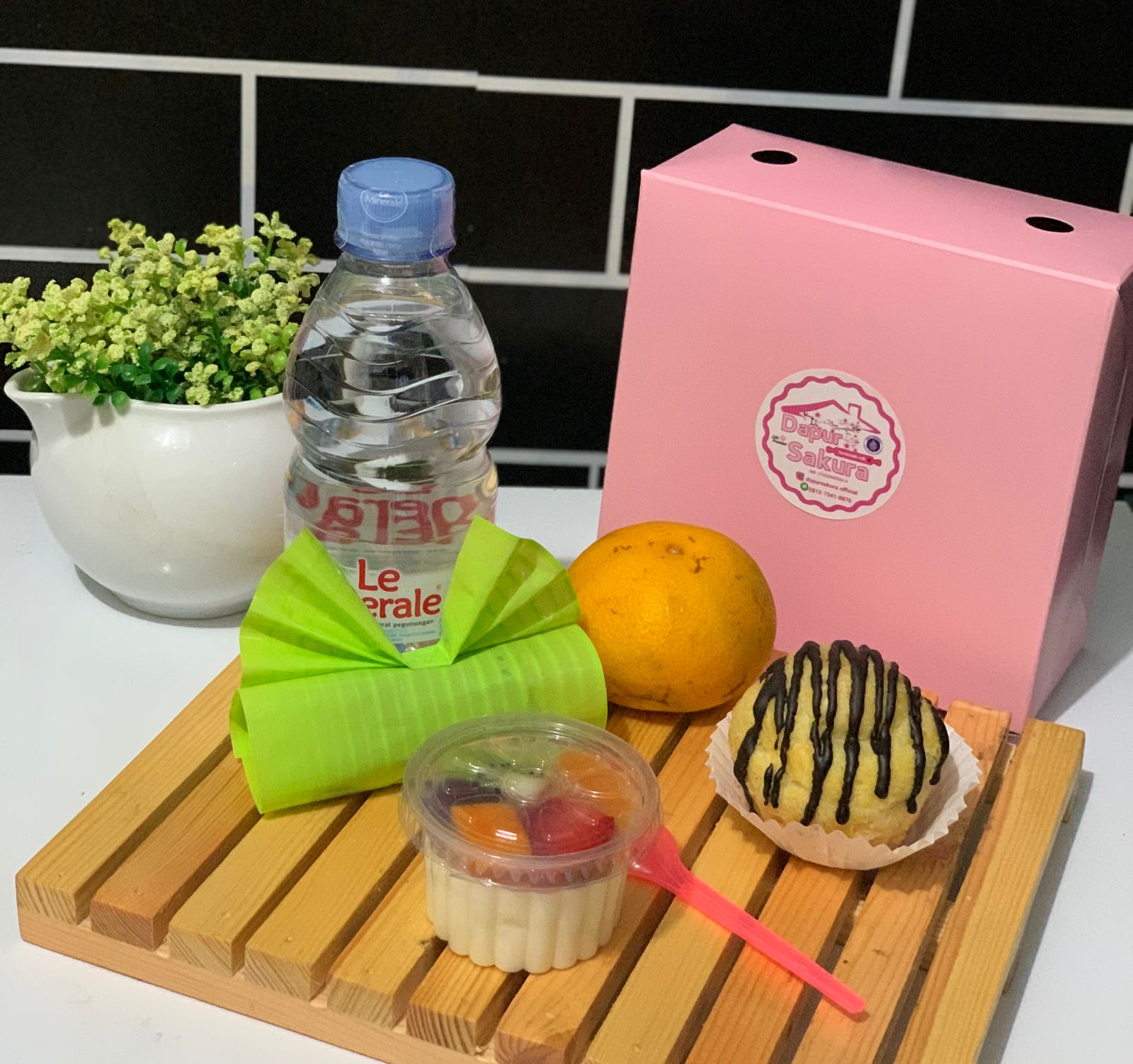 Aneka Snack Box