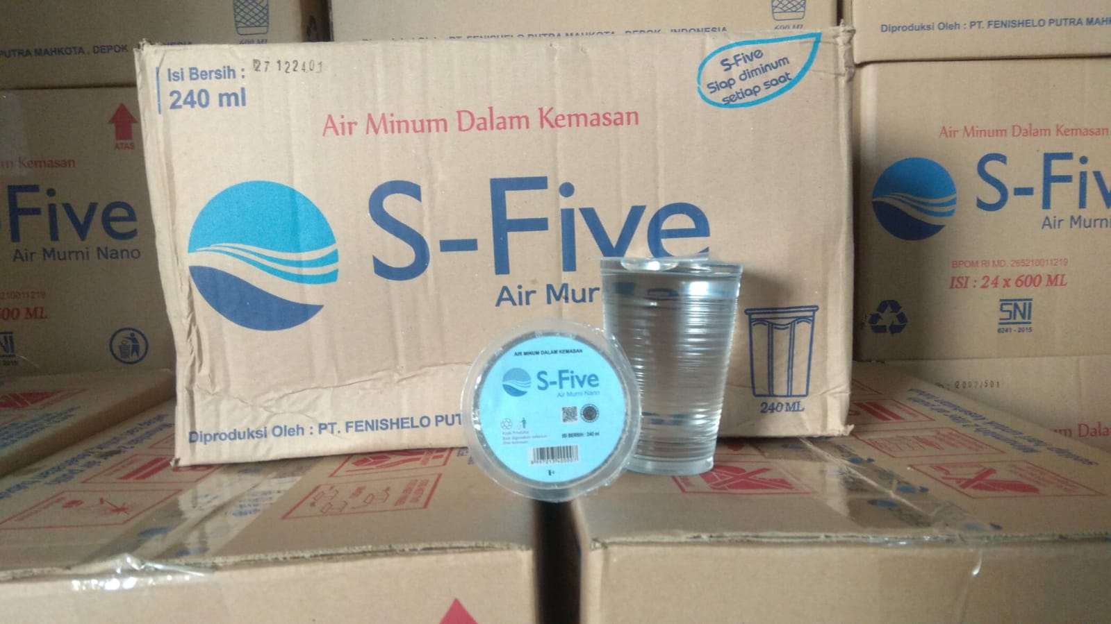Air minum S-Five gelas 240ml