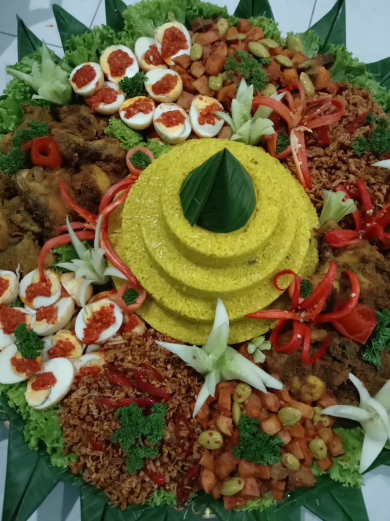 Paket Nasi Tumpeng 20 Porsi Rumoh Bunda Ani