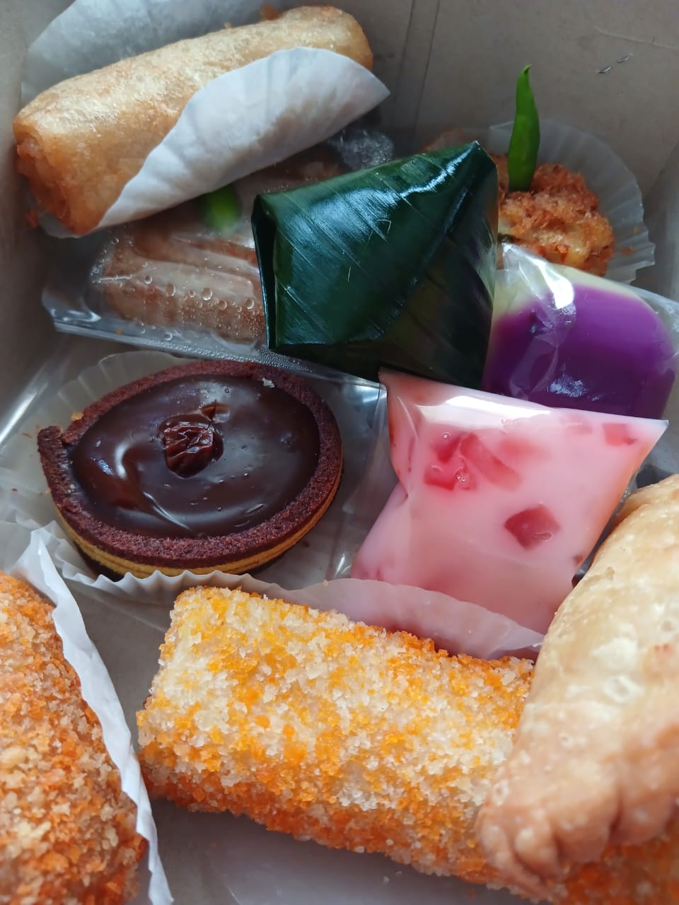 Snack Box by Dapur Regita