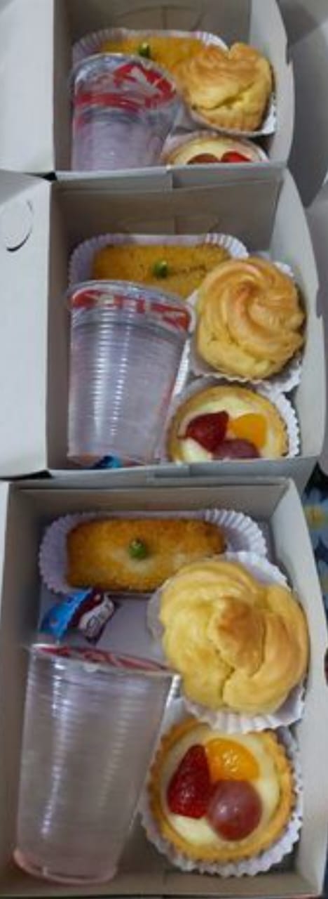 Snack Box by Sukowati