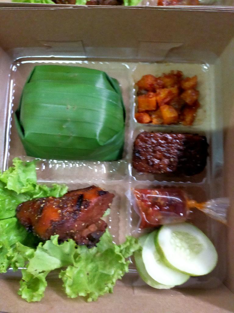 Paket Snack dan nasi2