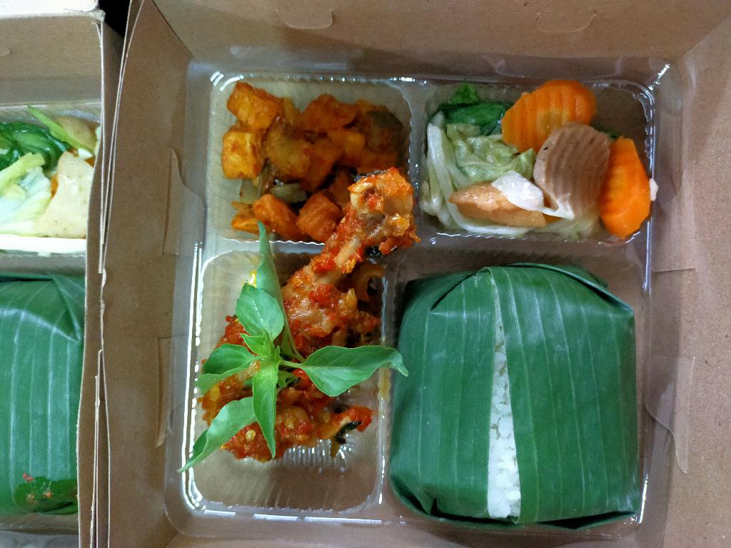 Paket Snack dan nasi4