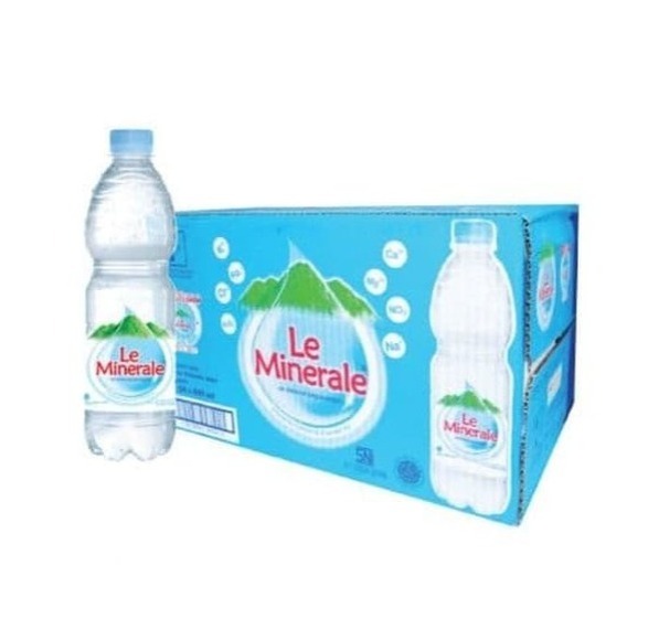 Air mineral kemasan botol 600 ml