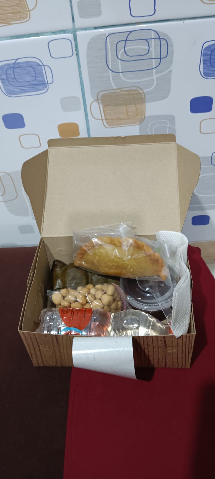 SNACK BOX 1