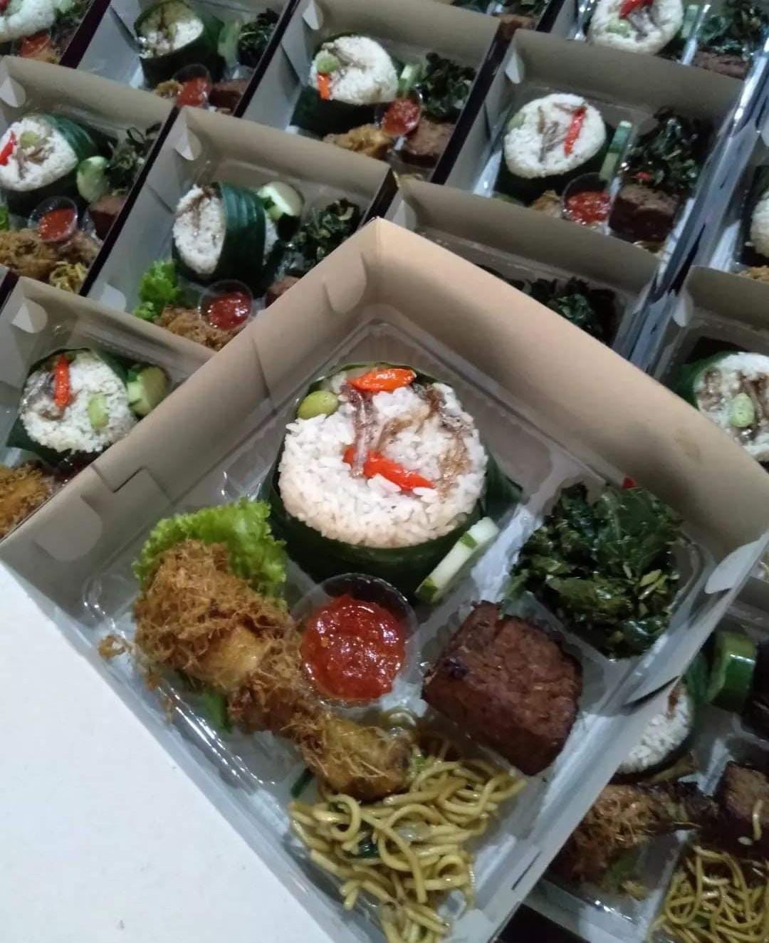 Nasi Ayam Goreng