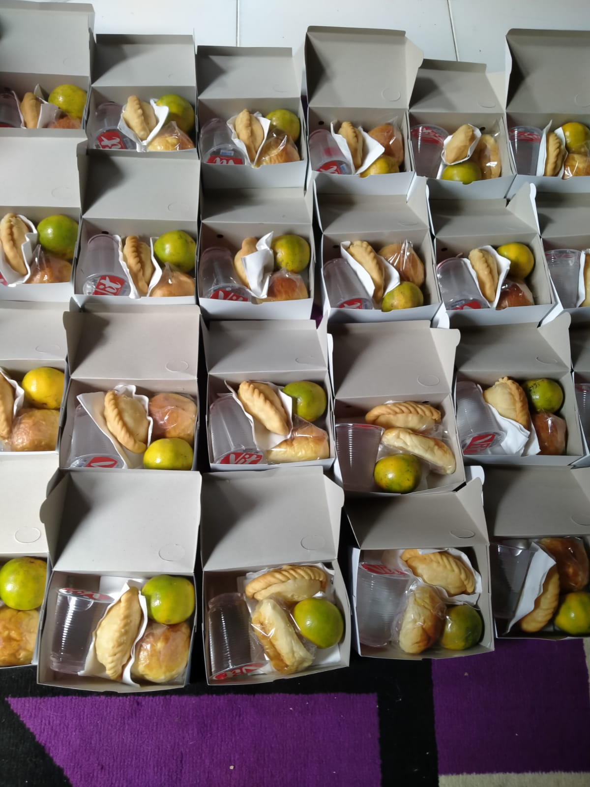 Snacks box