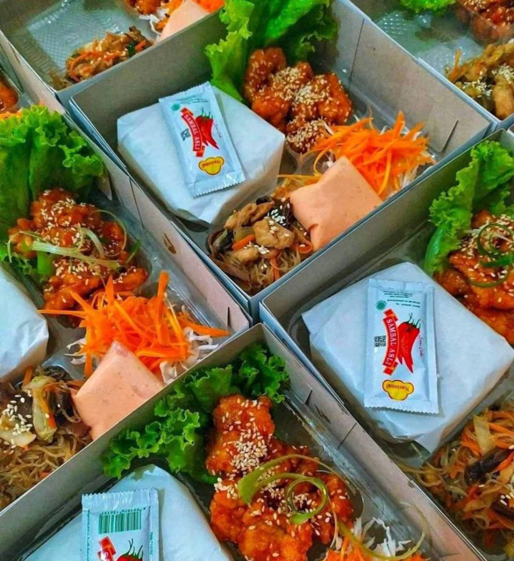 Paket C ( nasi ikan asam manis ) lova food