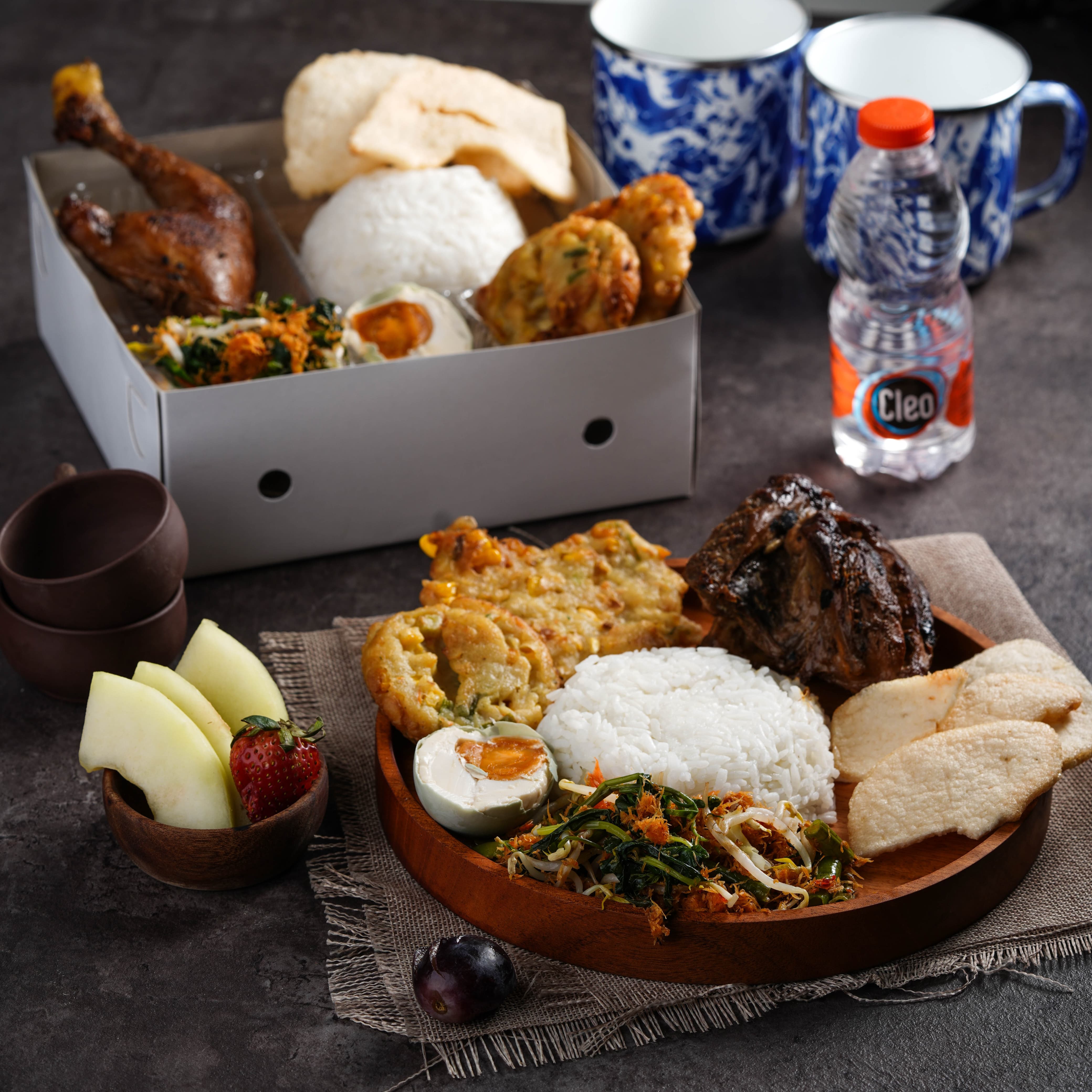 20 Paket Nasi dan Paket Snack