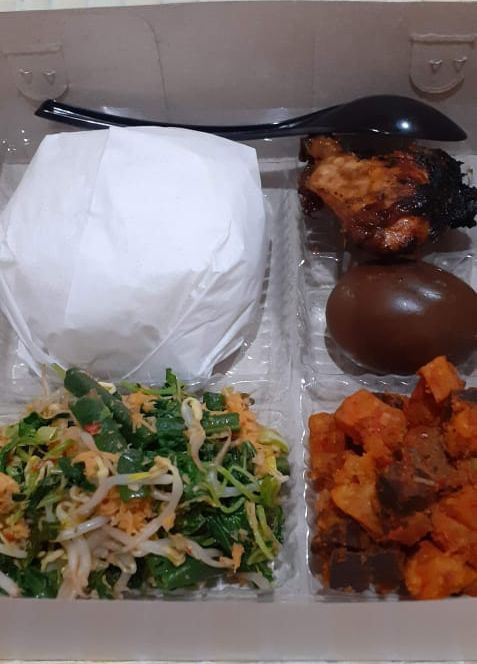Nasi Ayam Bakar