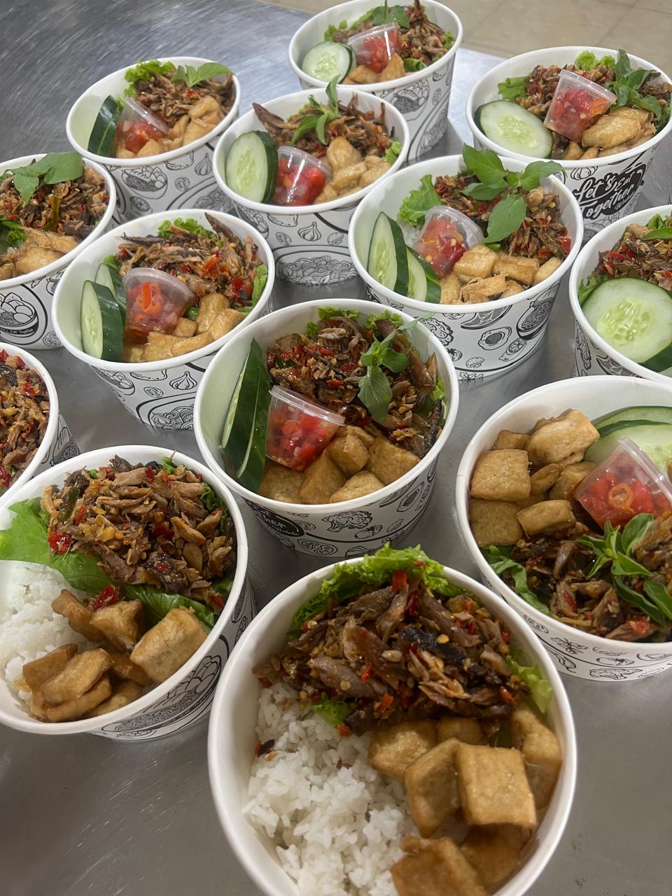 Cakalang Suwir Rice Bowl by Terrasa Catering