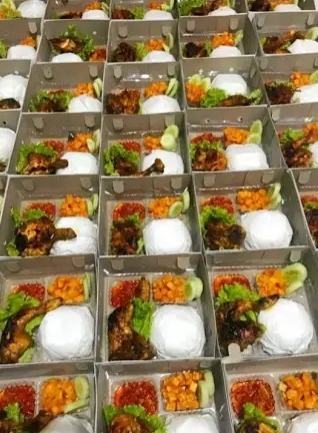 Nasi box 1