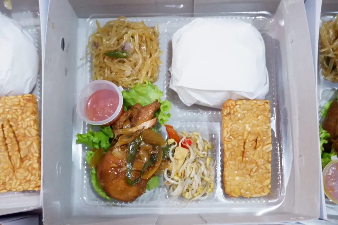 Nasi Box 4 by Qu'e Shop