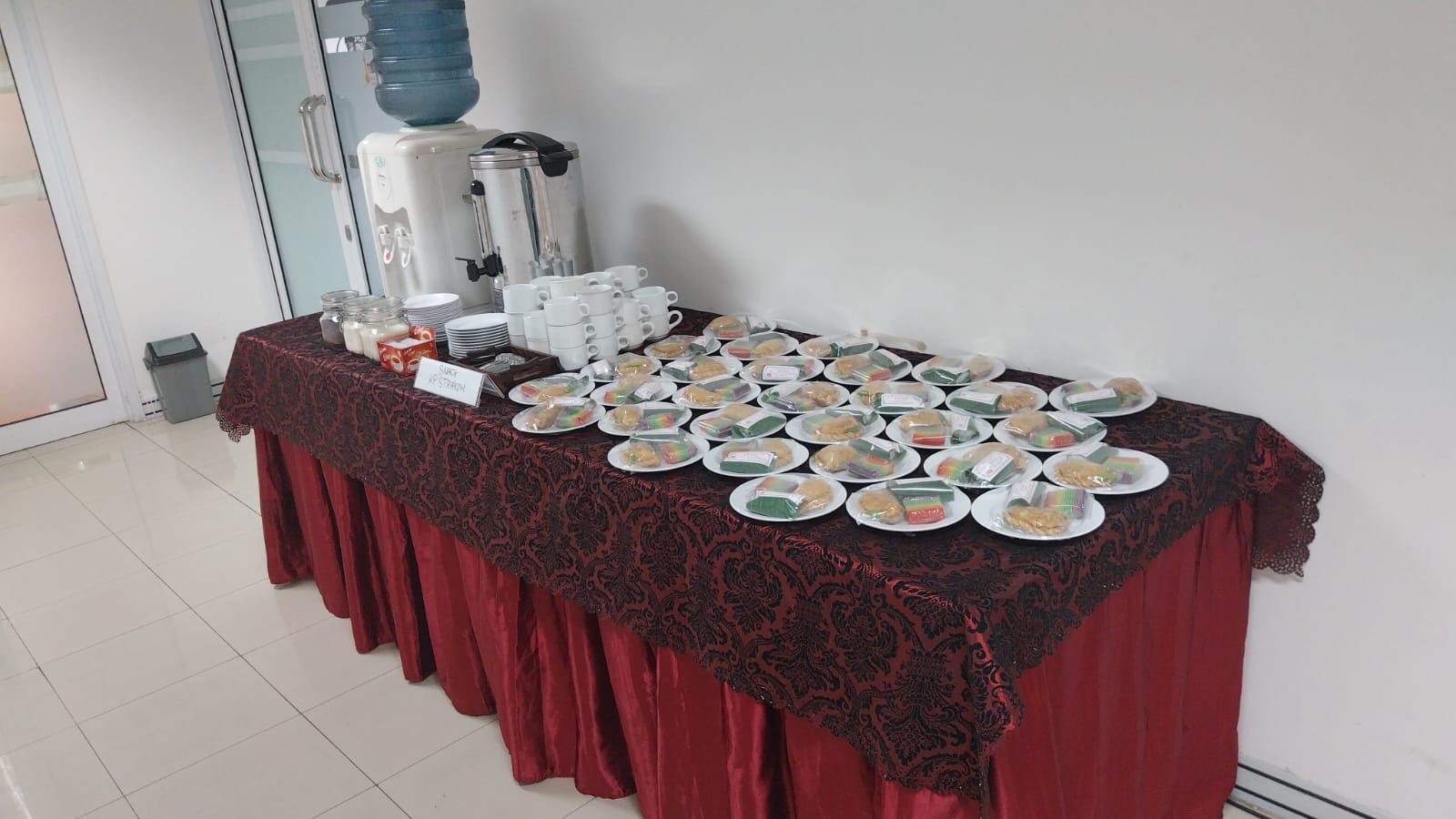 Paket Coffee Break &amp; Makan Siang