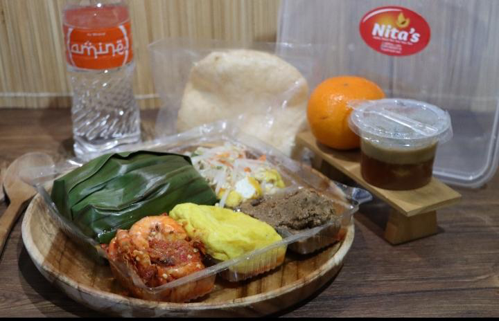 nitas lunchbox rendang 1