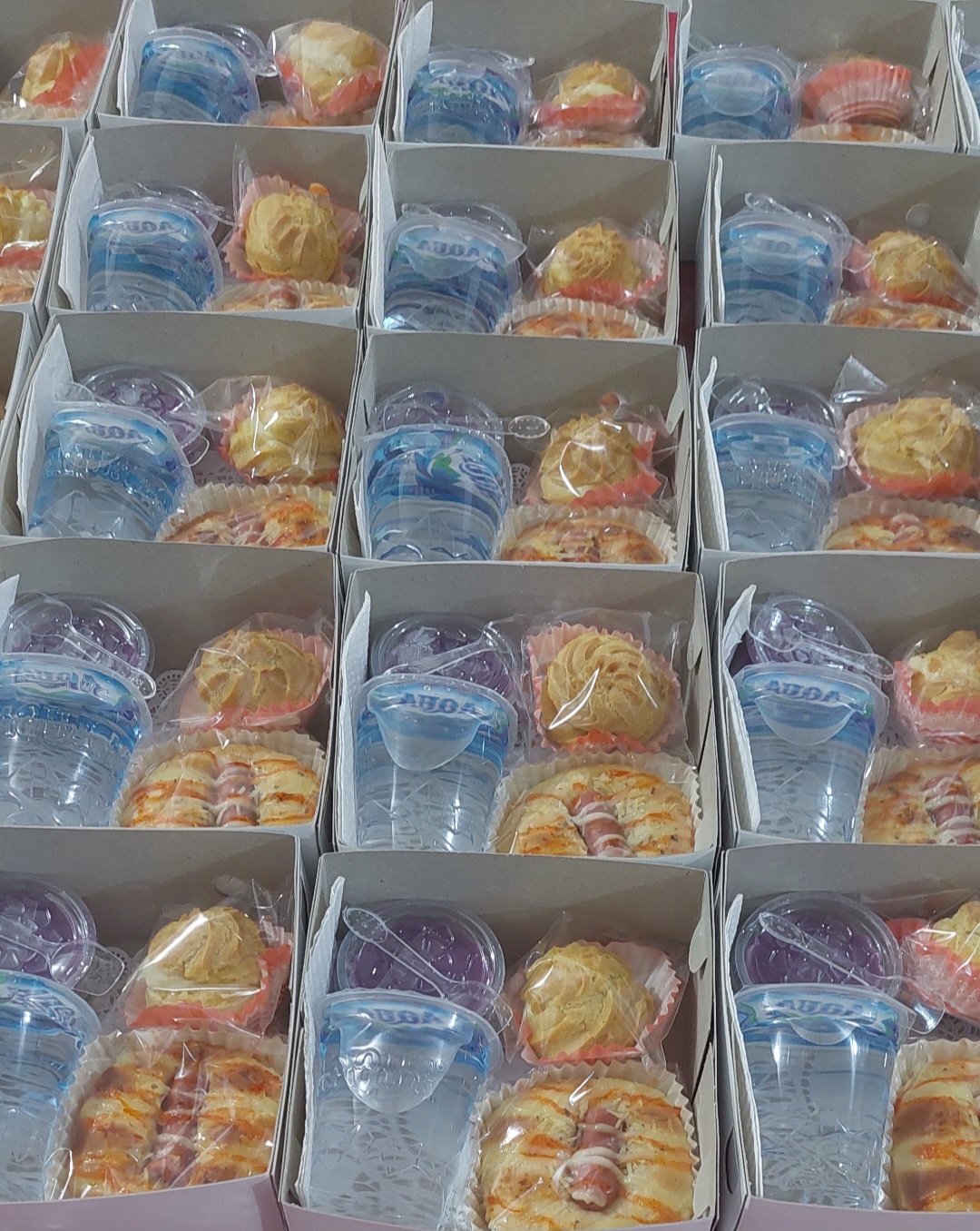 Paket Snack Box 18