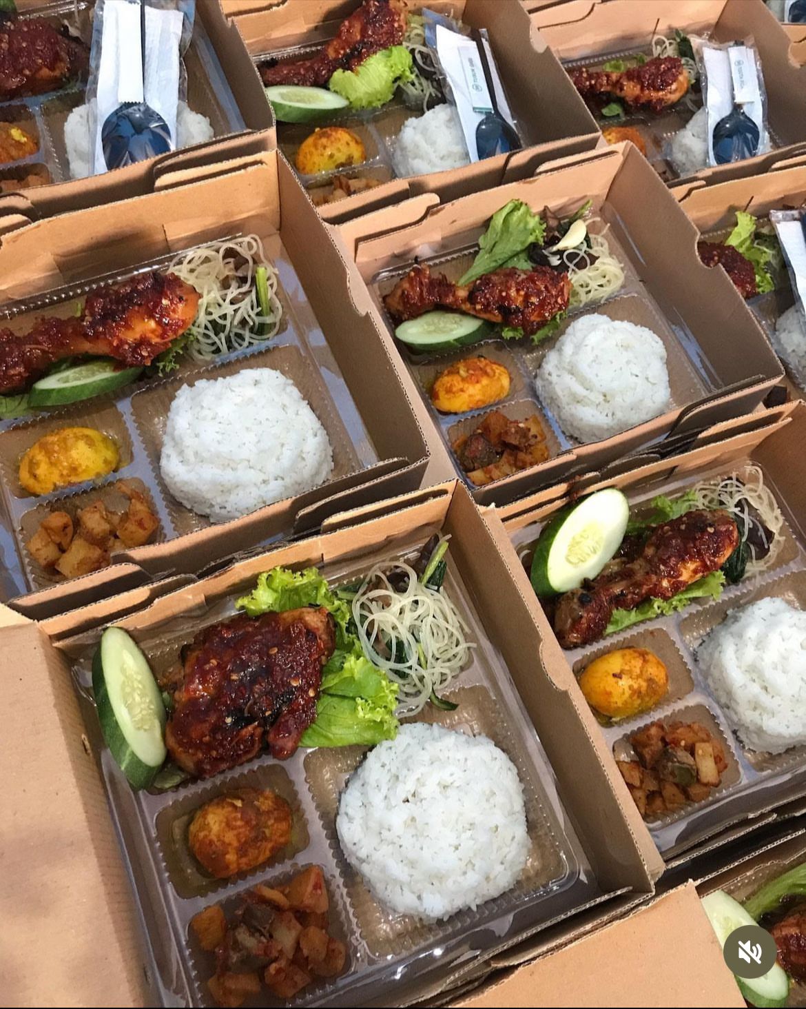 Nasi Box Kedee' Mak Dheys