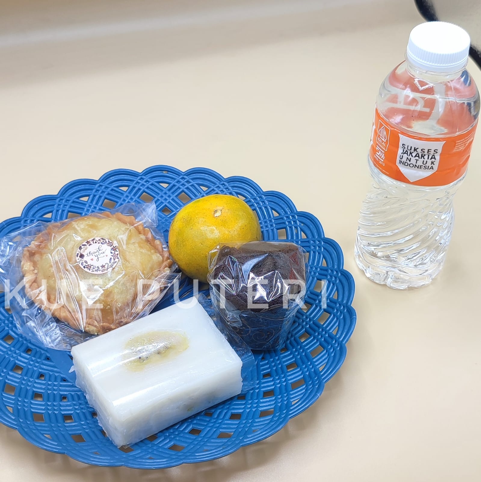 Paket P Snack Box I Kue Puteri
