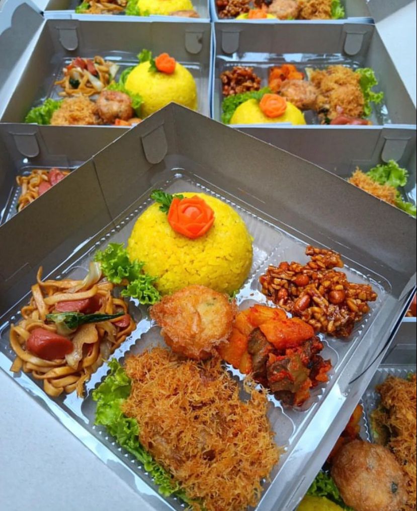 Nasi Kuning  Box Lilie Kitchen