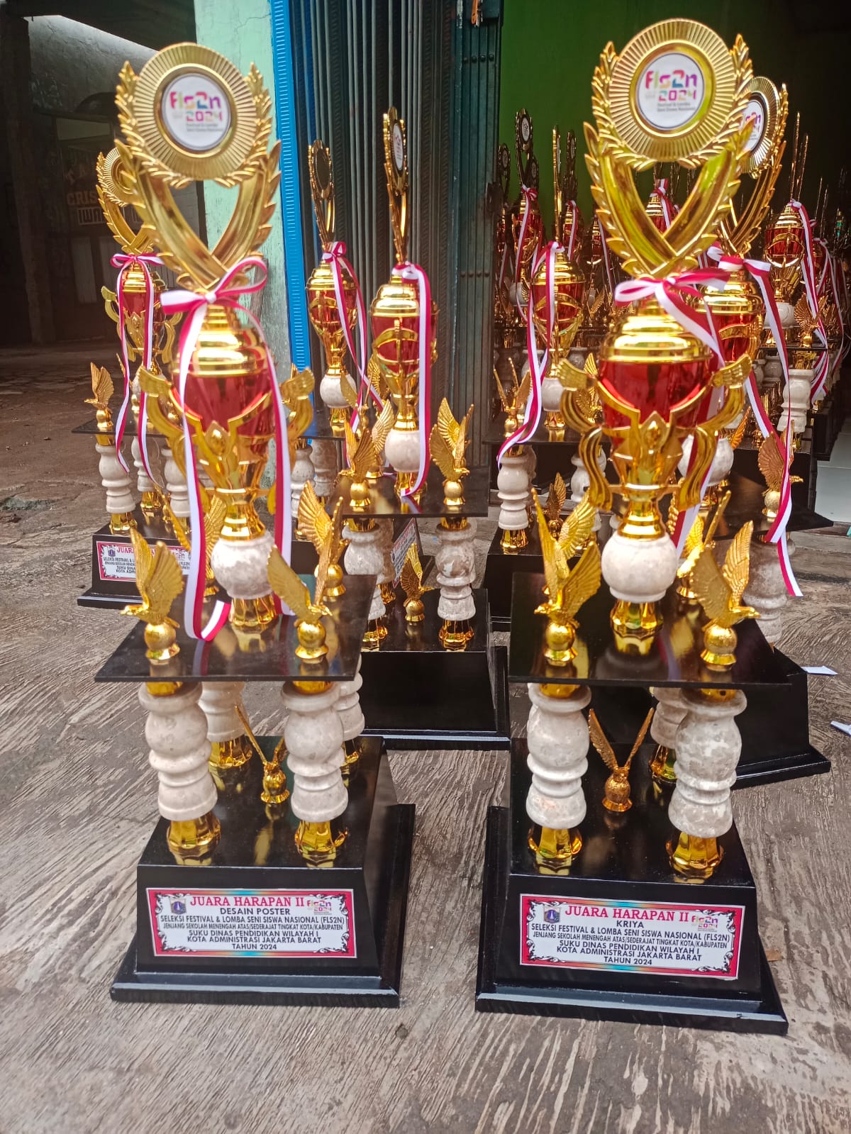 PIALA KAKI 4 JAYA LESTARI