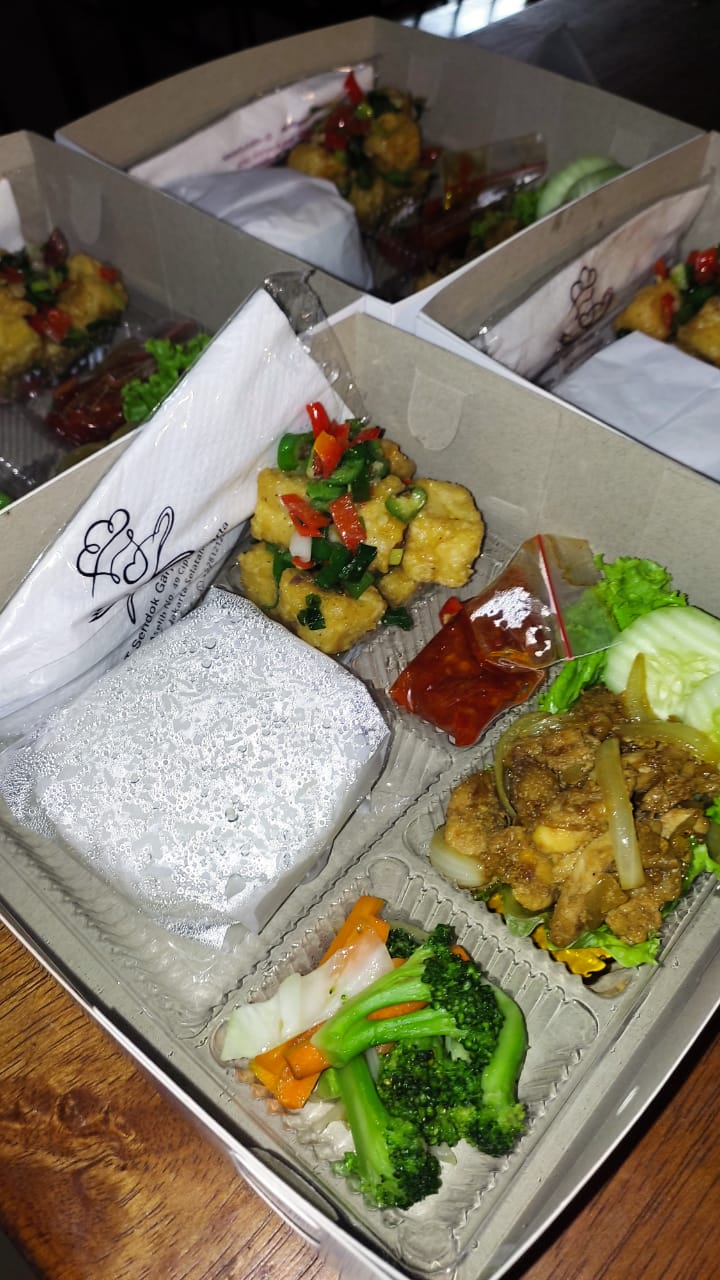 Nasi Box Paket B By Sendok Garpu Jakarta