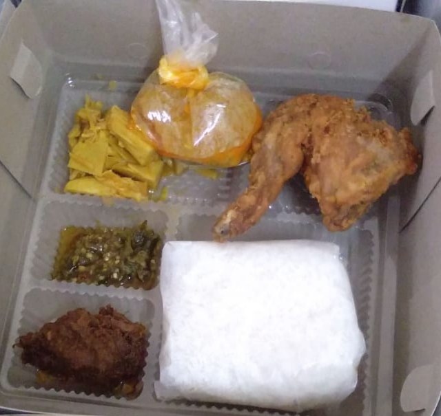 NASI BOKS PAKET D