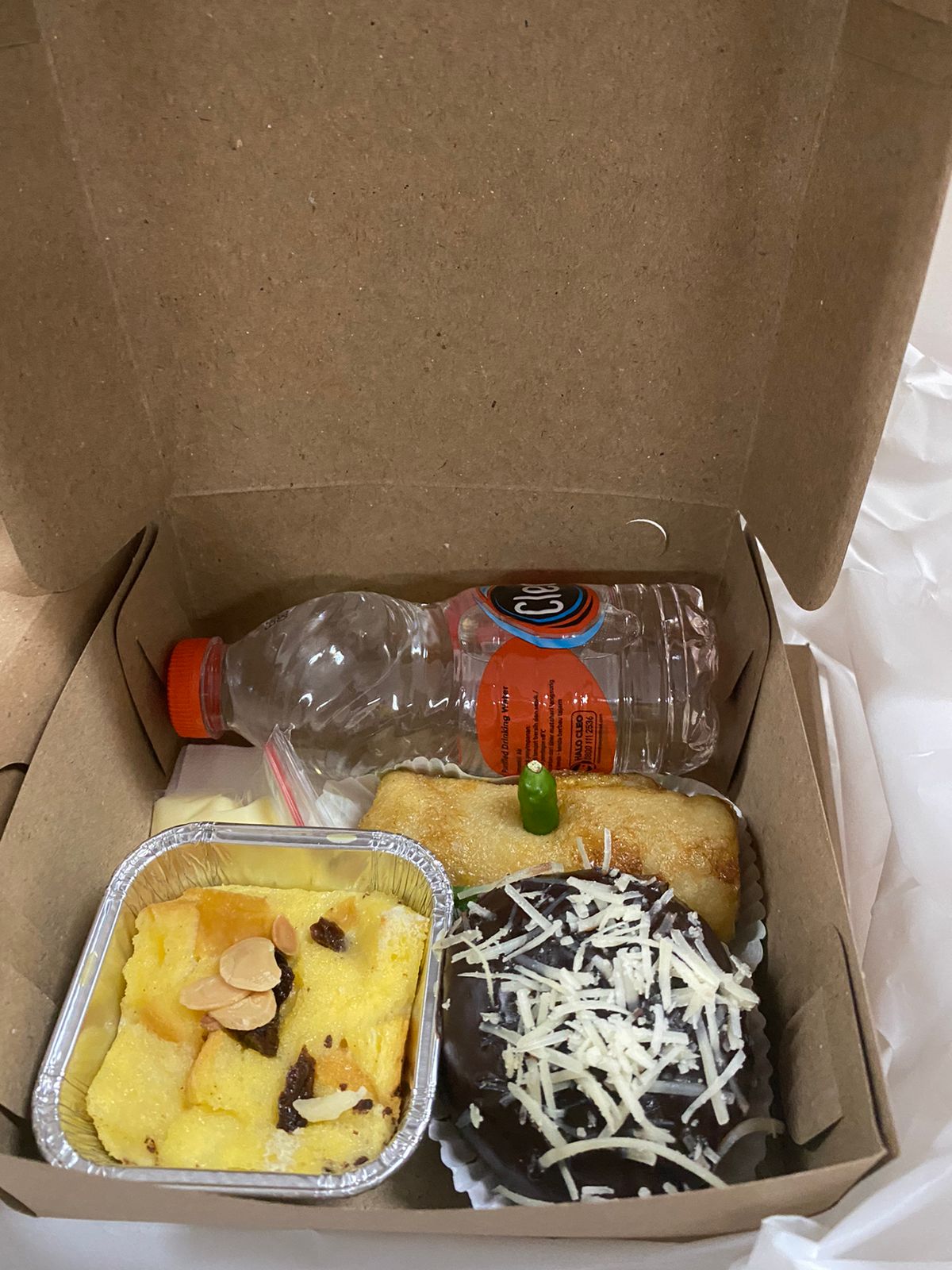 Peket 8 (isi 20 Snackbox)