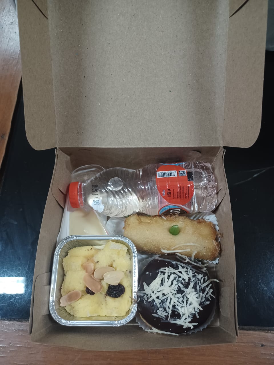 Paket 2 Snackbox (isi 10)