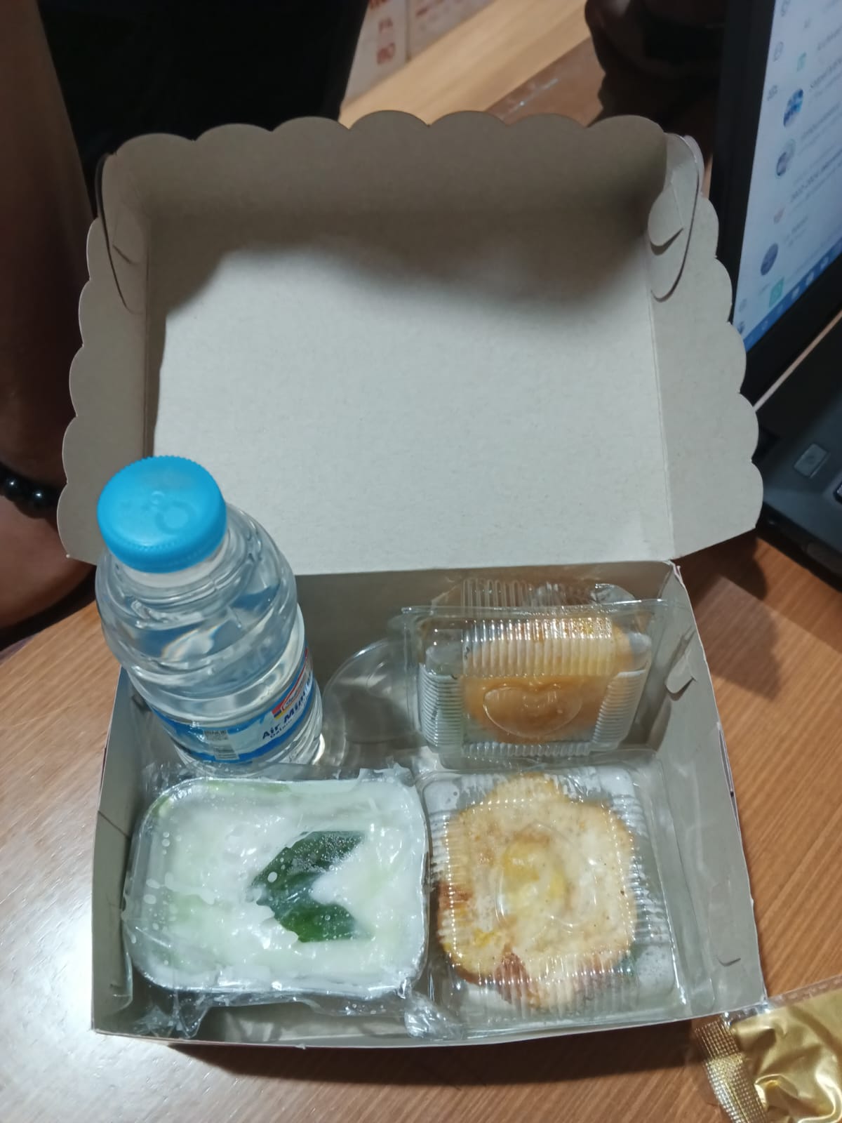 Snack Box Warung Nasi Bu Risni