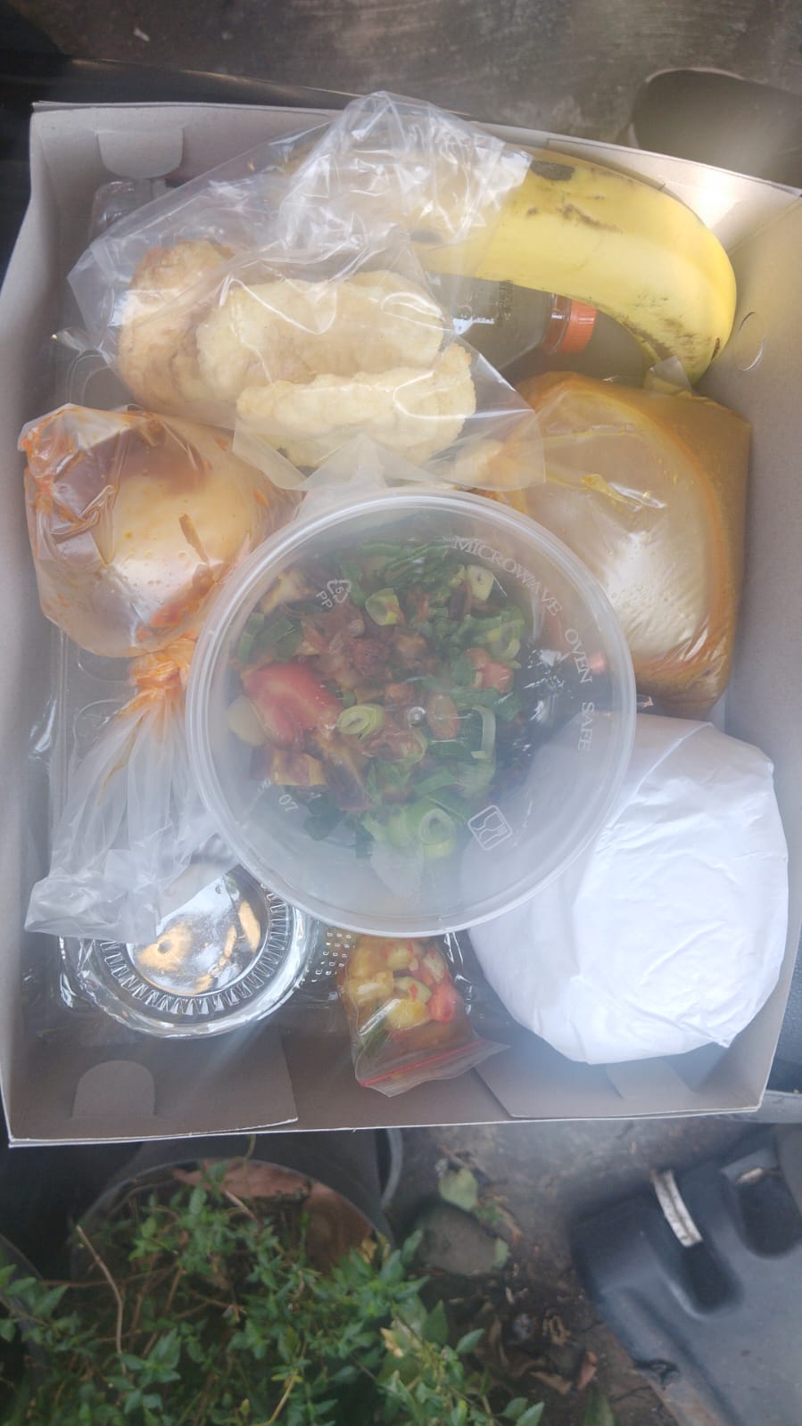 LUNCH BOX