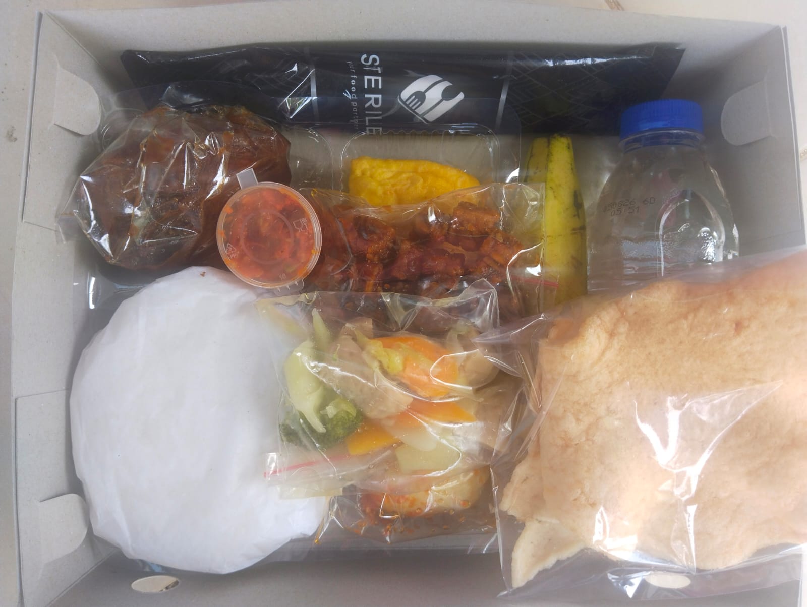 LUNCH BOX