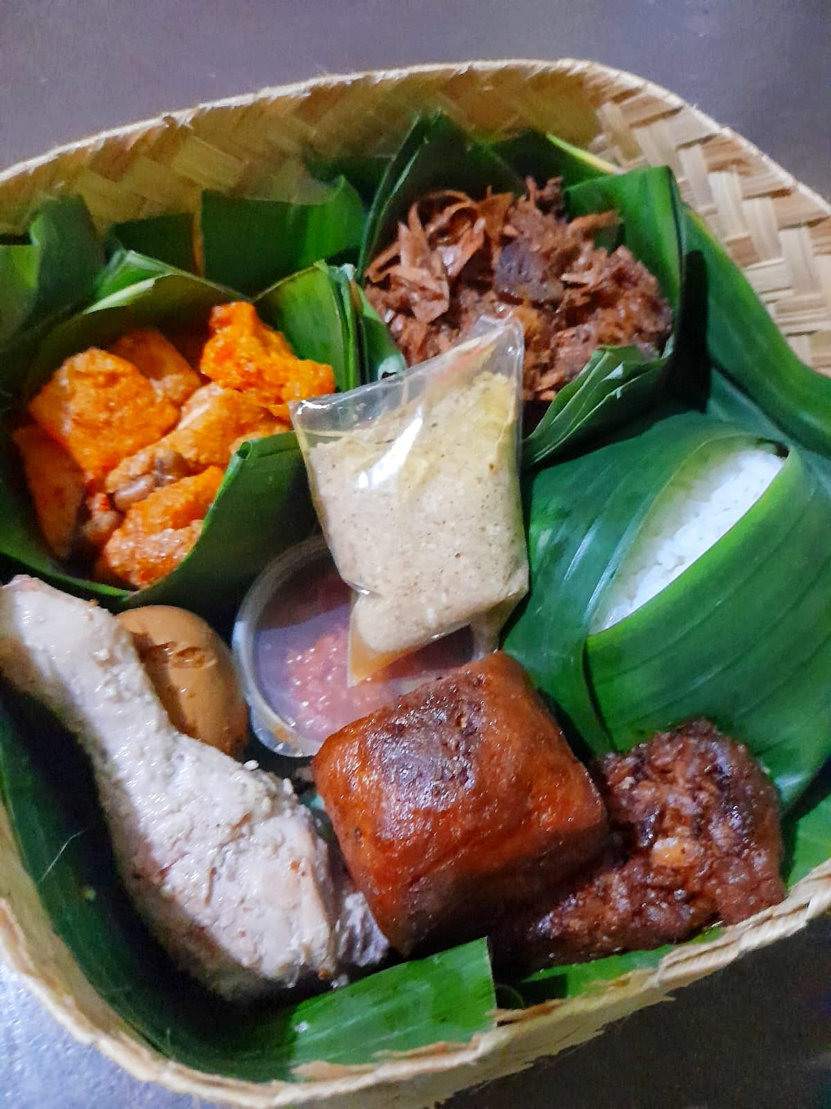 NASI BOX DONAT DOELOE